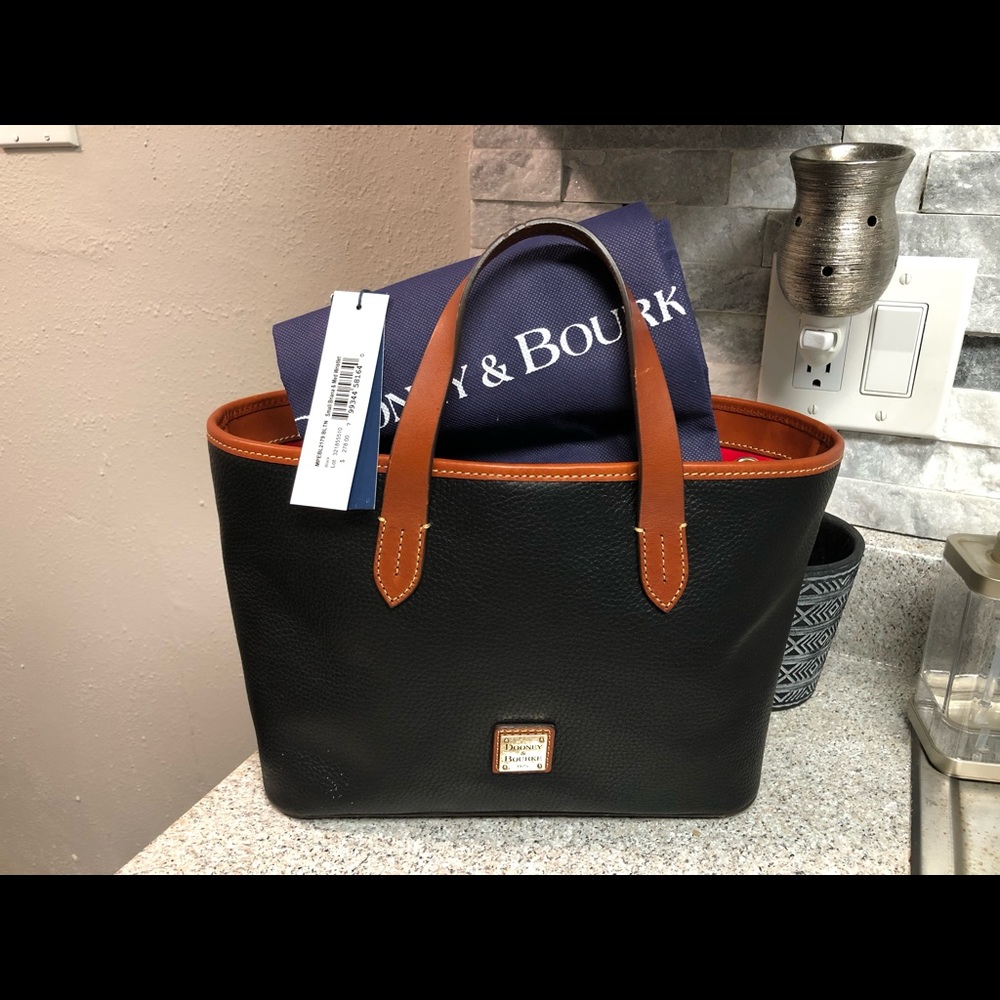 Dooney & Bourke handbag